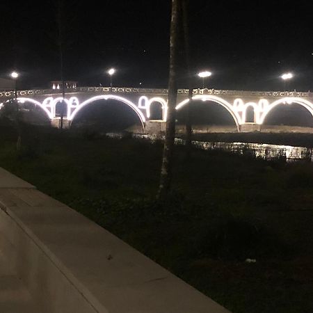 Dhimitri'S Guest House 培拉特 外观 照片